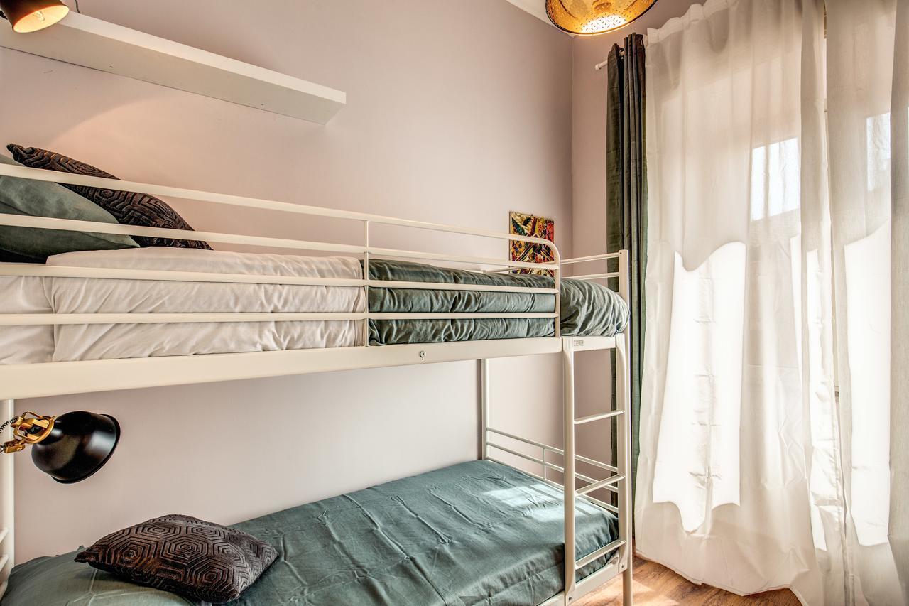 The Great Retro Apartment Rome Bagian luar foto