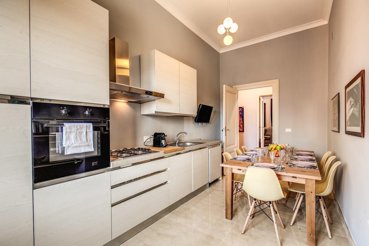 The Great Retro Apartment Rome Bagian luar foto